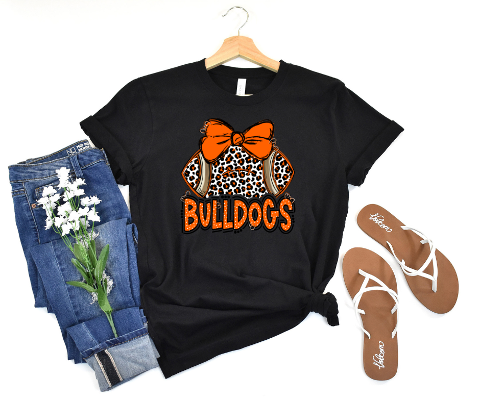 Bulldogs Bow with Football