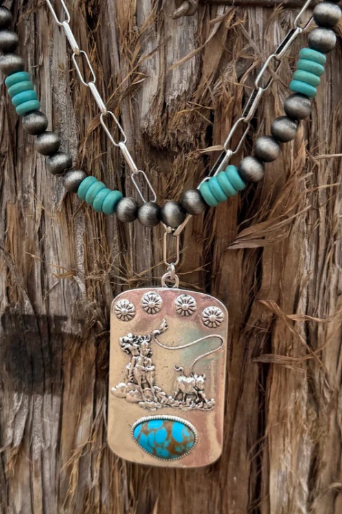 Breakaway Babe Necklace