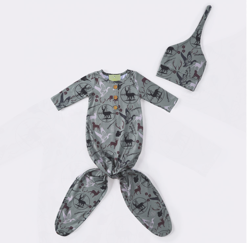Hunt Scope Baby Knotted Gown