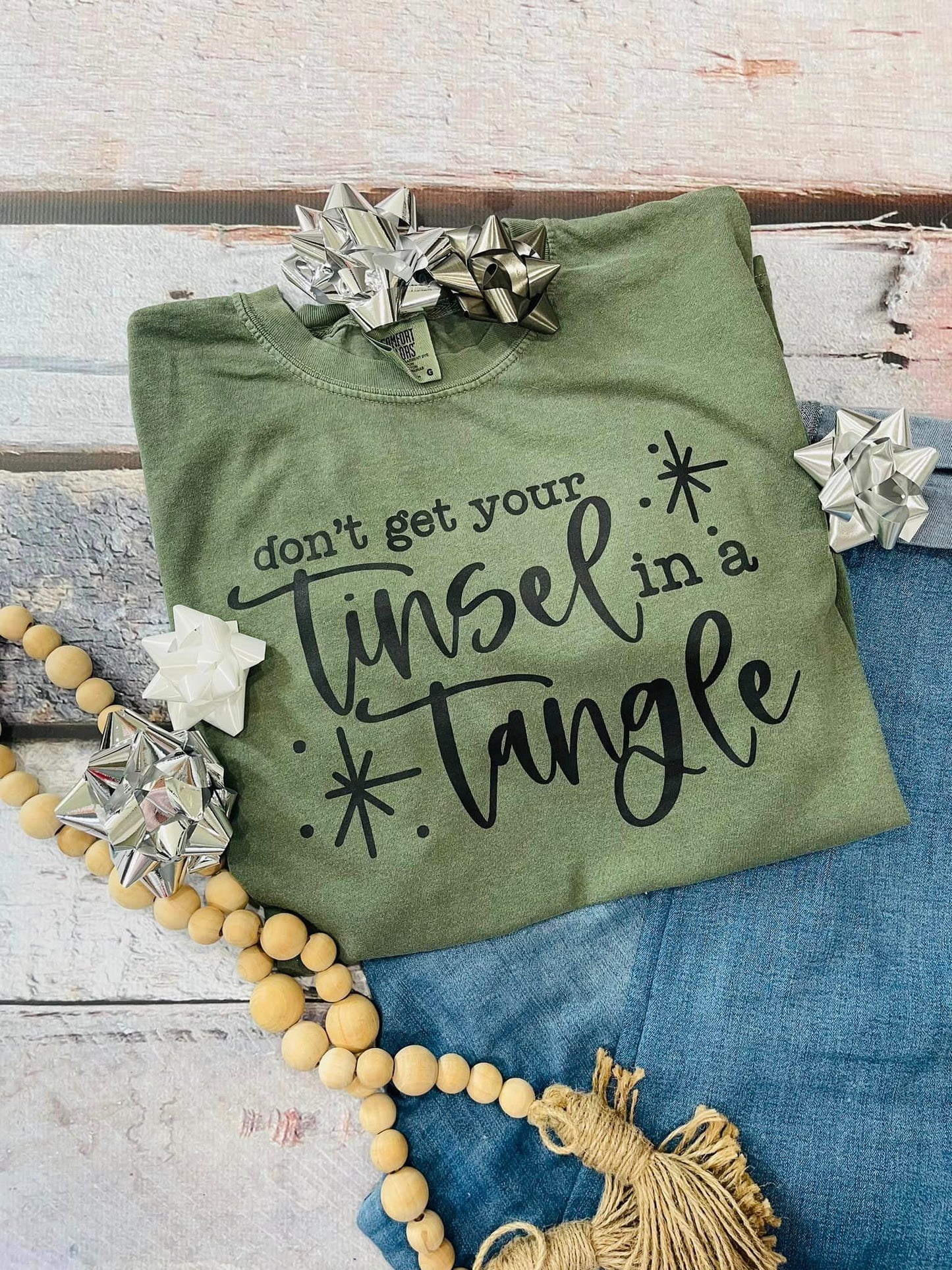 Don’t get your tinsel in a tangle-Short Sleeve