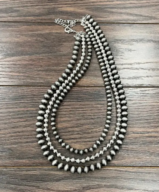 Handmade Navajo Bead Necklace, 738350