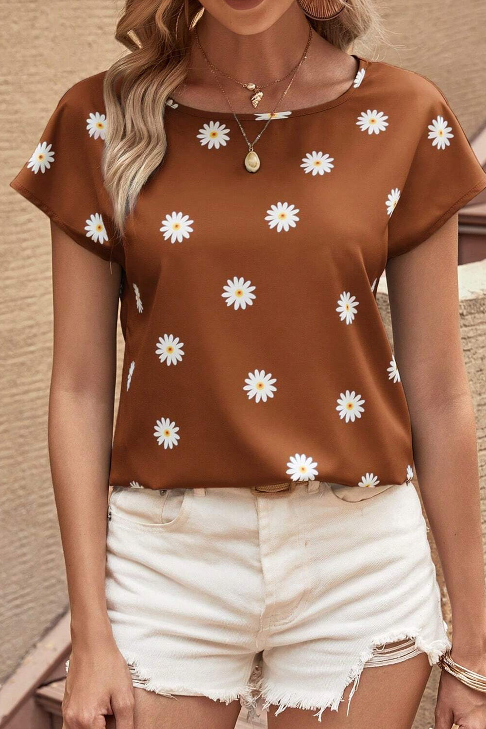 Daisy Printed Round Neck Short Sleeve Blouse