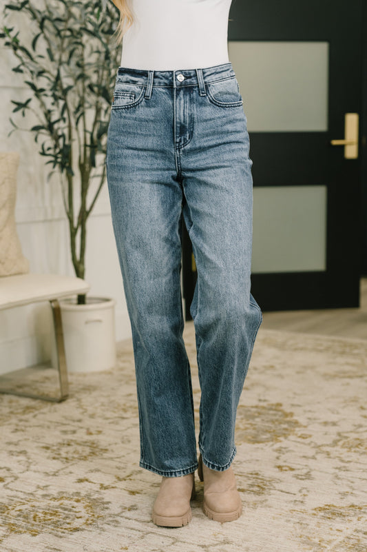 Carlie High Waist Straight Jean in Everyday Indigo