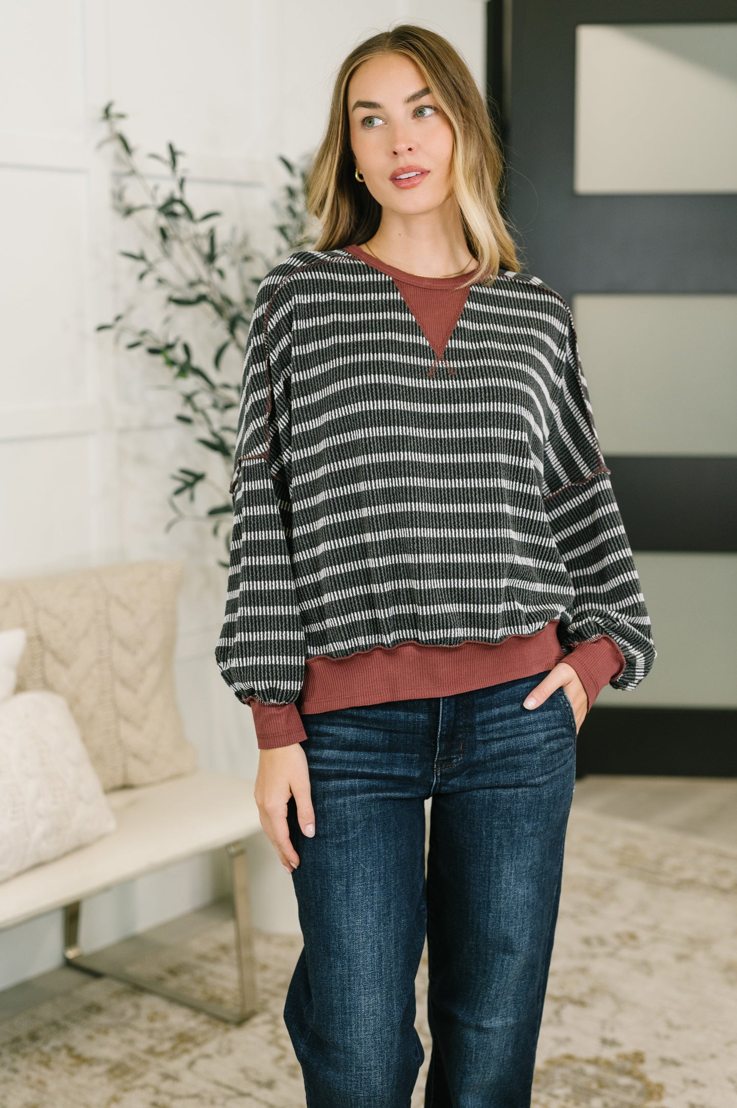 Exceptionally Cozy Contrast Relaxed Pullover