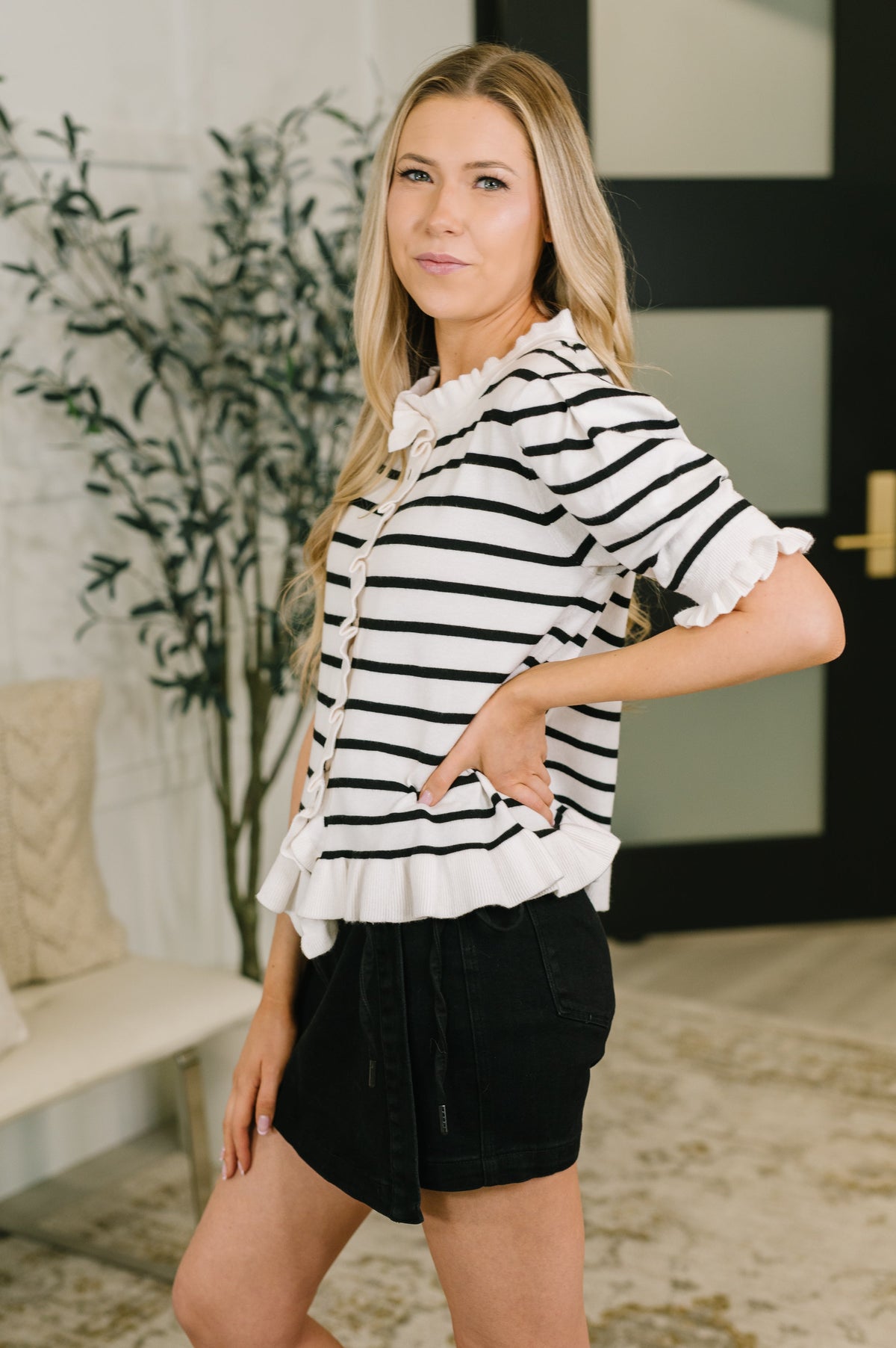 Rational Ruffle Textured Knit Blouse