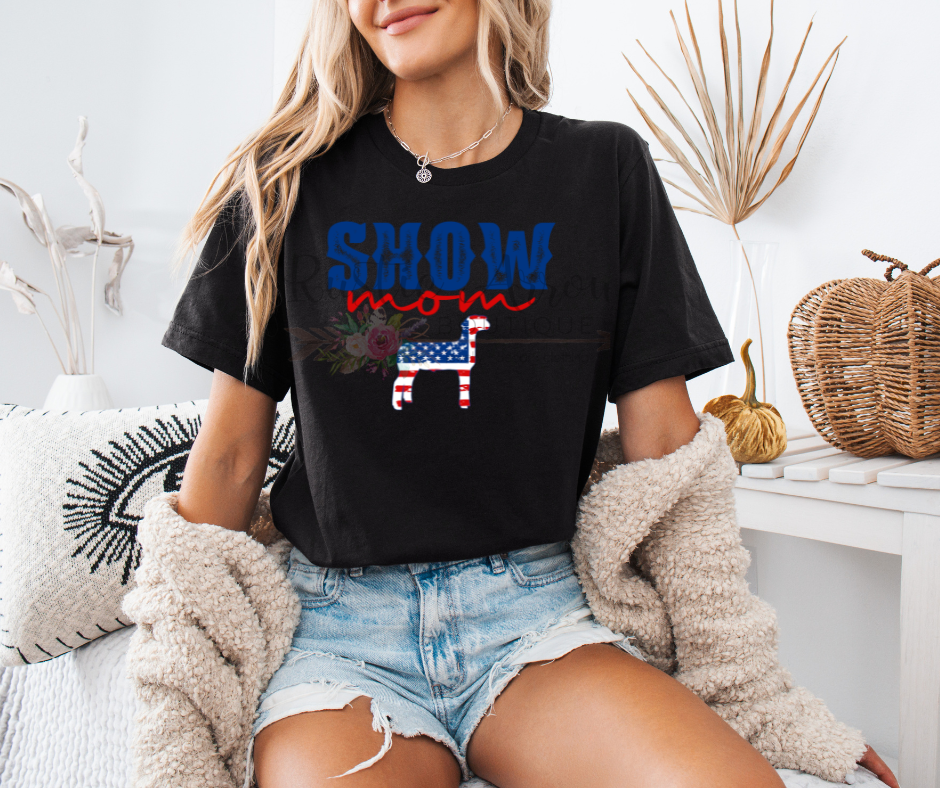 Show Mom Lamb American Flag