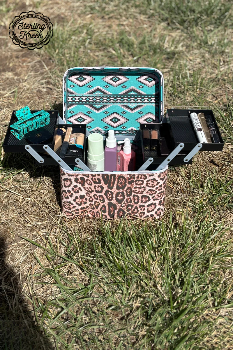 Wildy Western Makeup Box