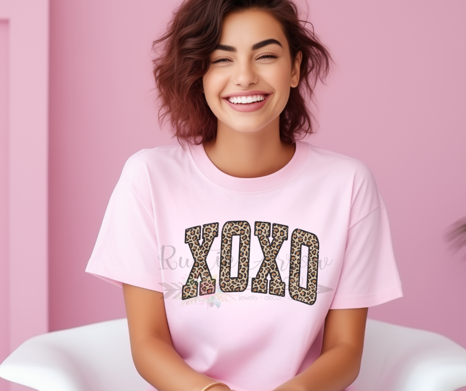 XOXO Leopard Distressed